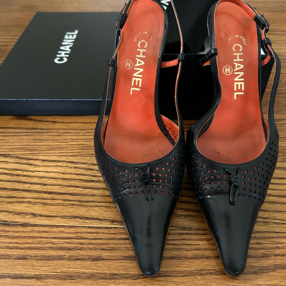 Chanel Women's Navy Slingback Shoes
